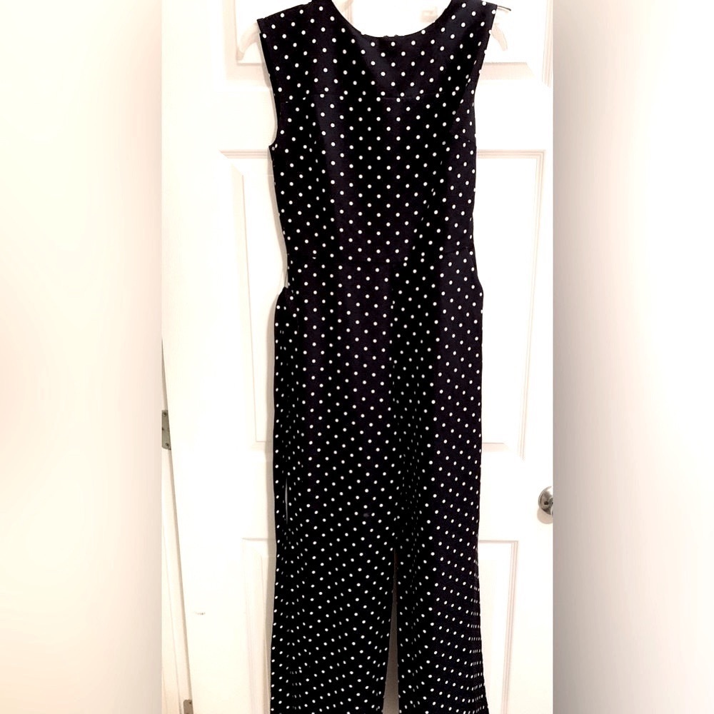 😎 3/$13 New York and blue Co sleeveless jumpsuit with pockets